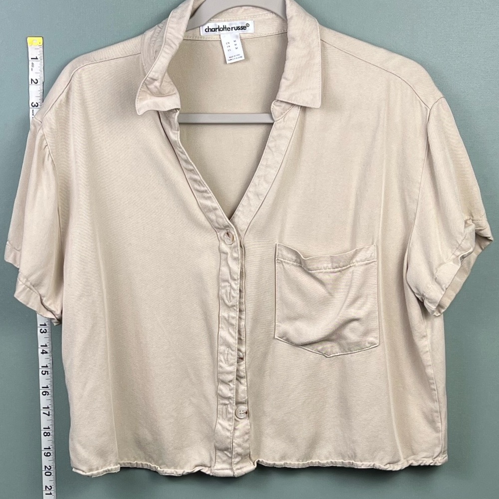 Cream Short sleeve V-neck button up - Charlotte Russe